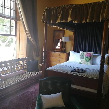 Dutch Manor Antique Hotel เคปทาวน์ ภายนอก รูปภาพ