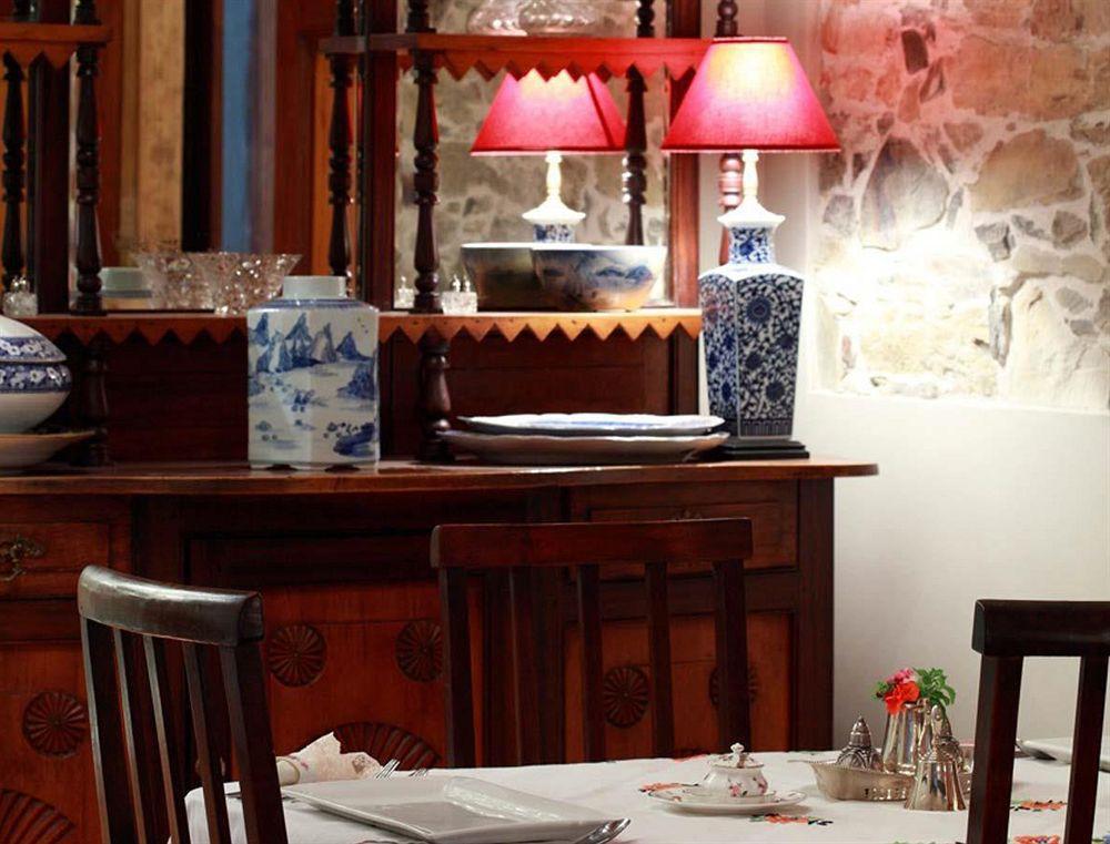 Dutch Manor Antique Hotel เคปทาวน์ ภายนอก รูปภาพ