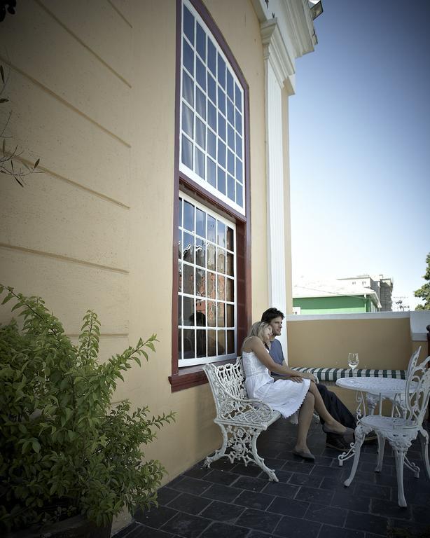 Dutch Manor Antique Hotel เคปทาวน์ ภายนอก รูปภาพ