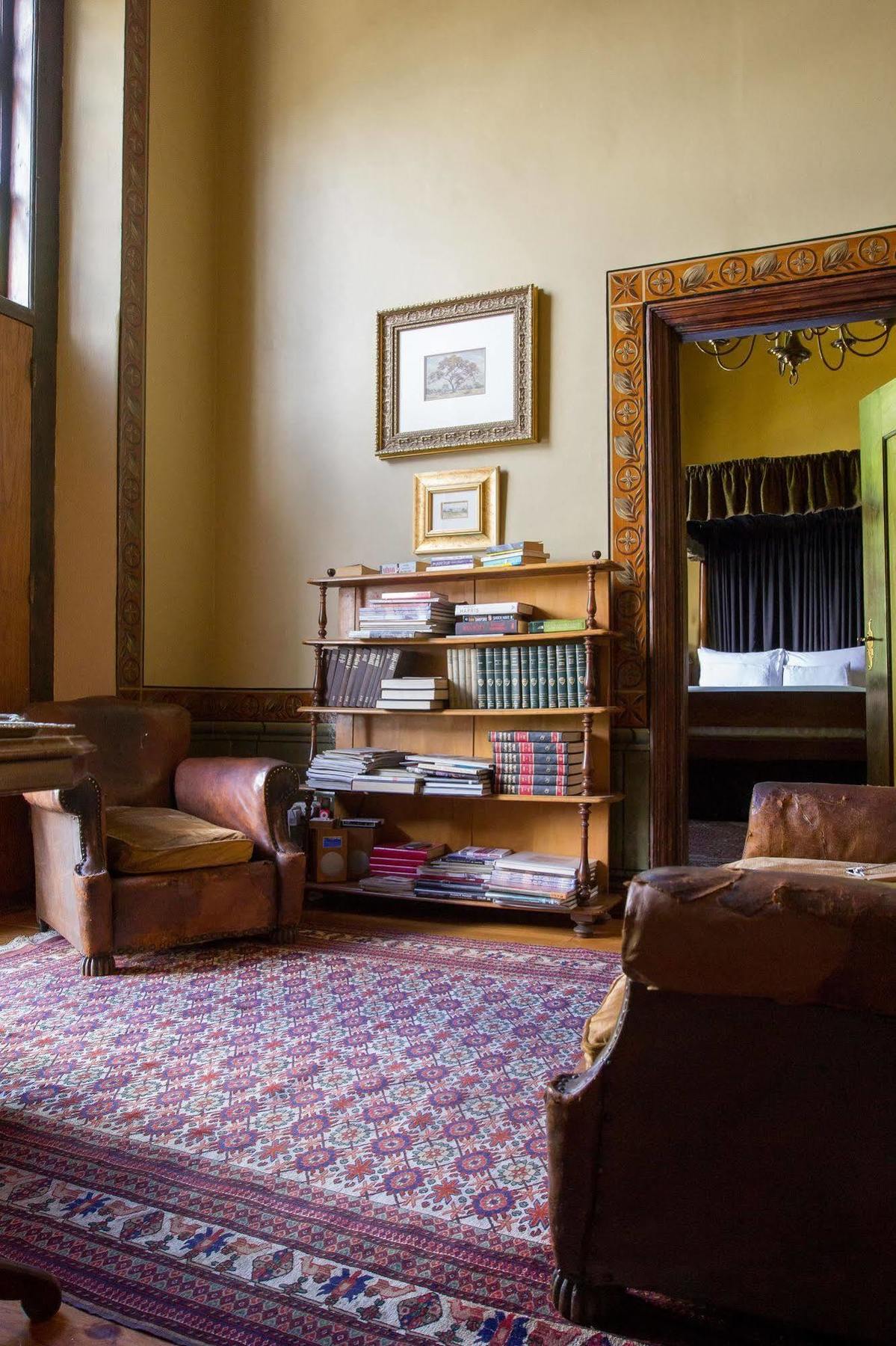 Dutch Manor Antique Hotel เคปทาวน์ ภายนอก รูปภาพ