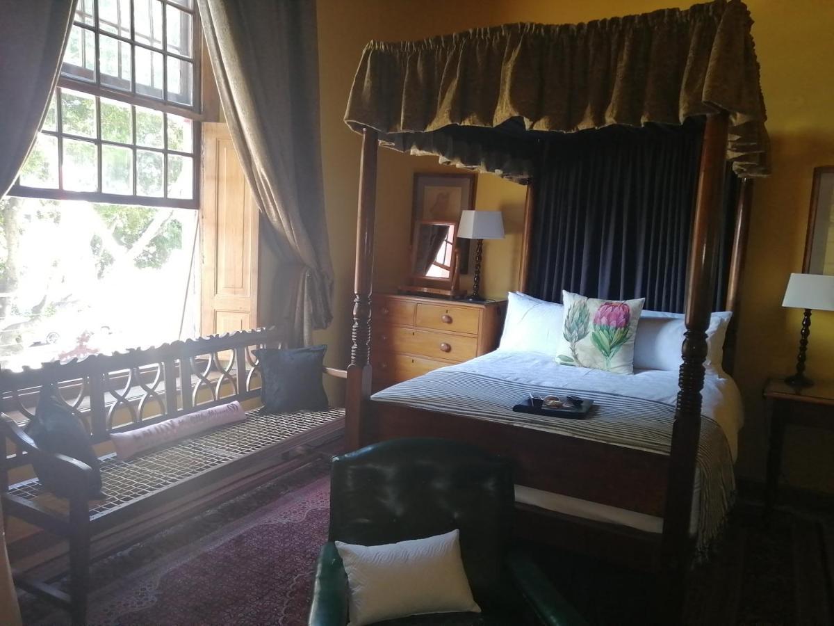 Dutch Manor Antique Hotel เคปทาวน์ ภายนอก รูปภาพ